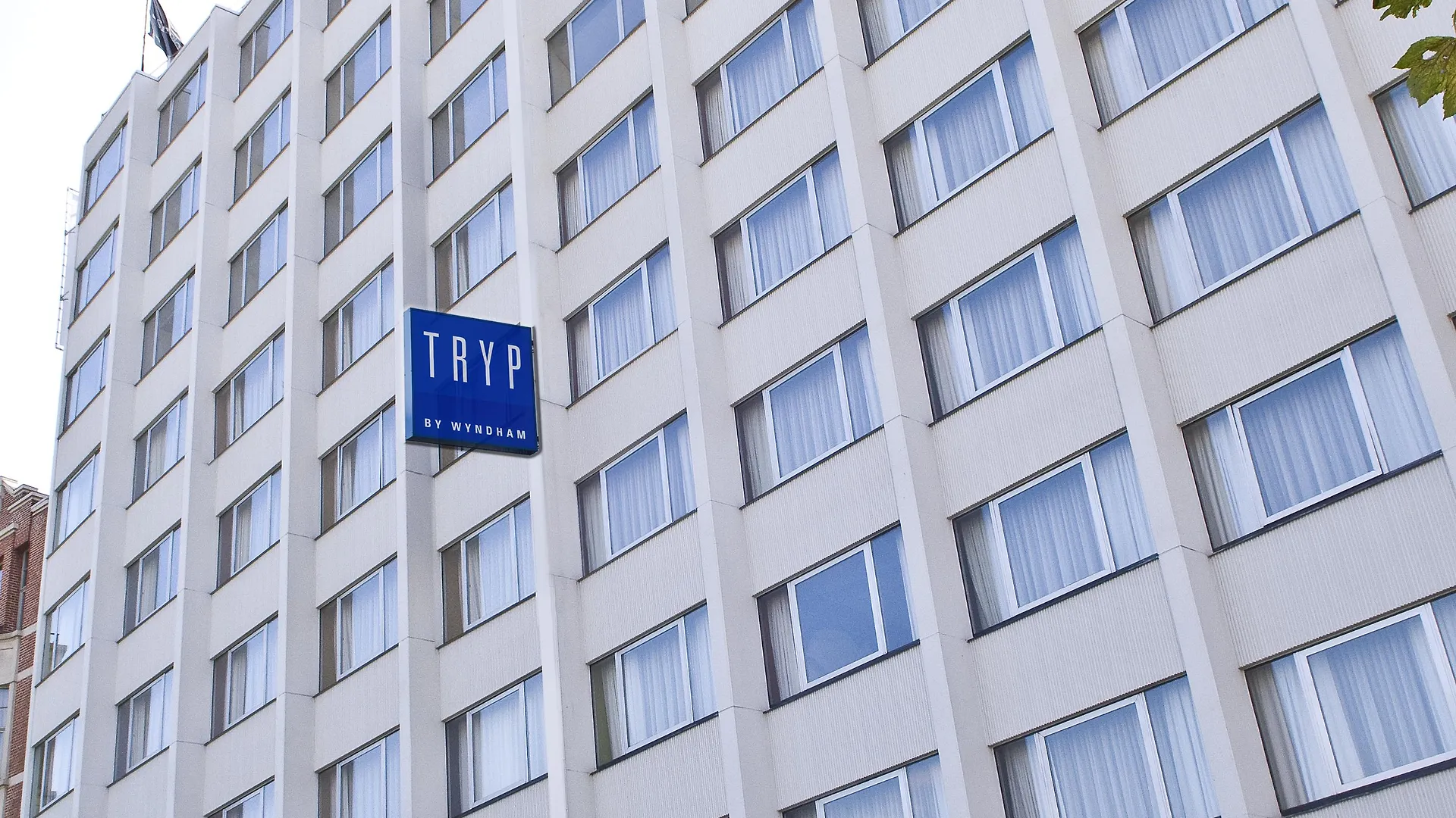 Tryp By Wyndham Antwerp Ξενοδοχείο 3*,